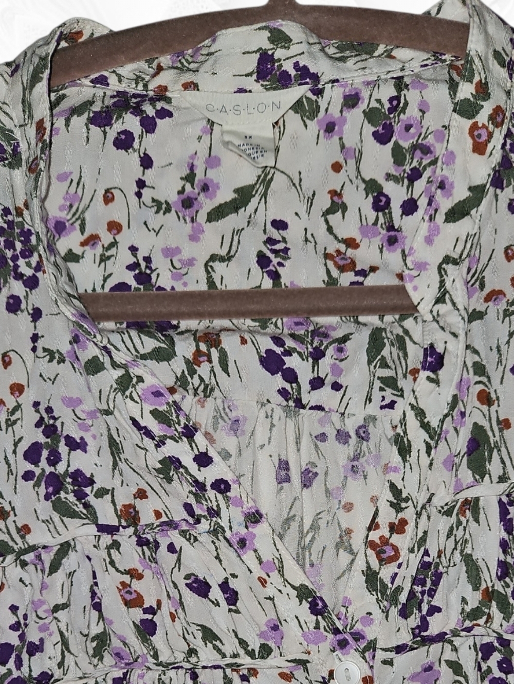 Caslon White Floral Button-Top Casual Blouse with Purple & Green Print